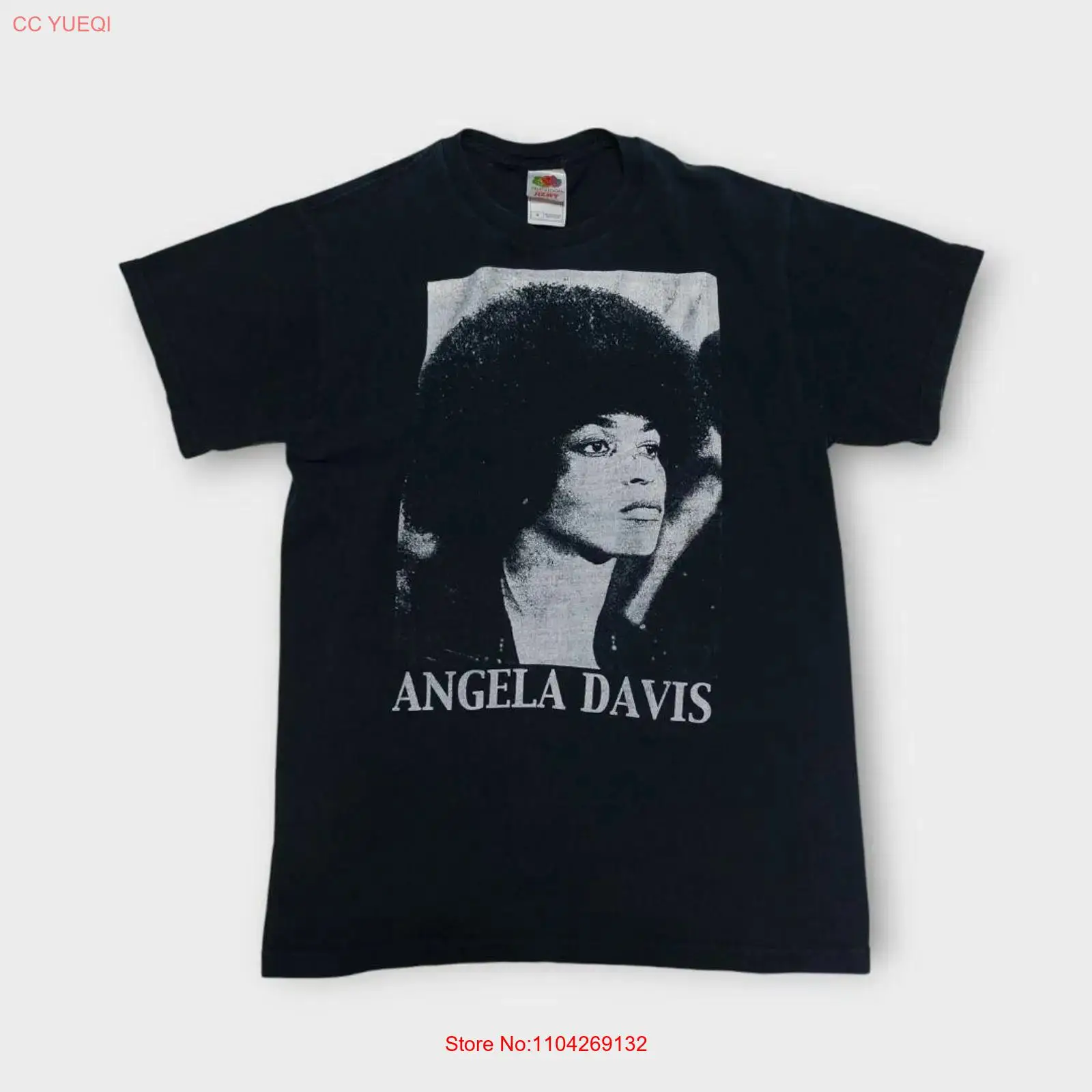 Vintage Fashion Knitwear - 希少な90年代アンジェラ・デイビスTシャツ サイズM ヴィンテージ ウォッシュ加工 スタイリッシュなファッションデザイナー服 トップス