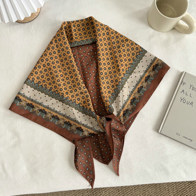 新しいスタイルのオールドマネースタイルペイズリー柄三角バンダ - Vintage Fashion Old Money のレビューと価格