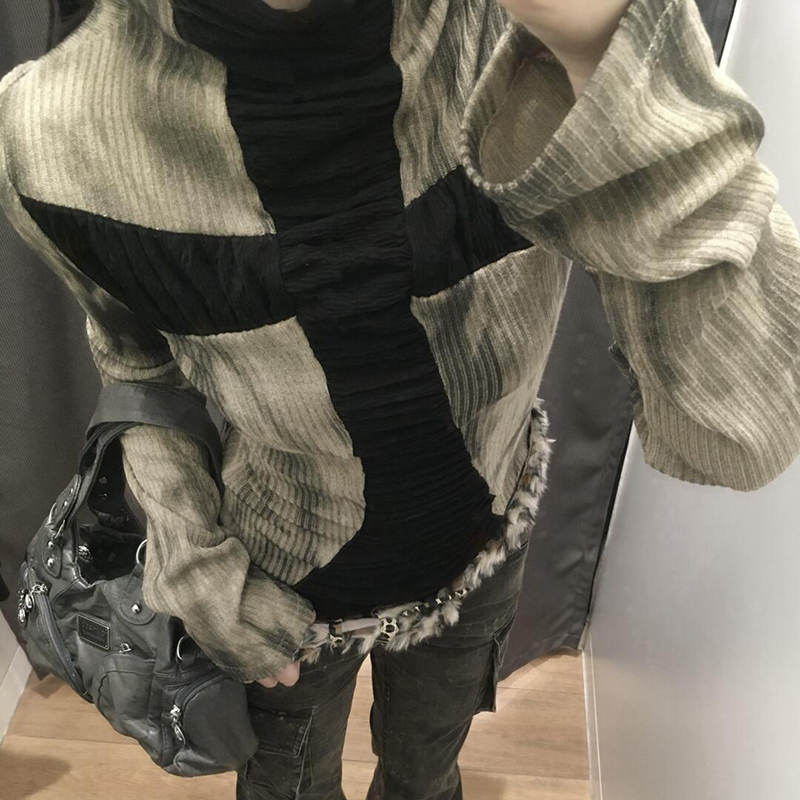 ゴシッククロスサブカルチャー スリムトップス スウィートハー - Turtleneck Knit 90S のレビューと価格