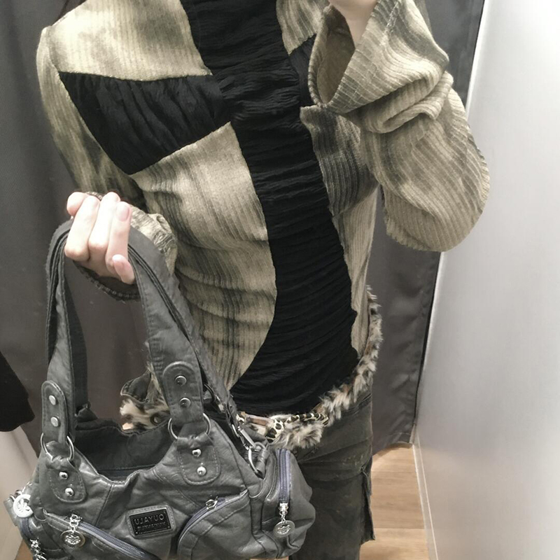 ゴシッククロスサブカルチャー スリムトップス スウィートハー - Turtleneck Knit 90S のレビューと価格