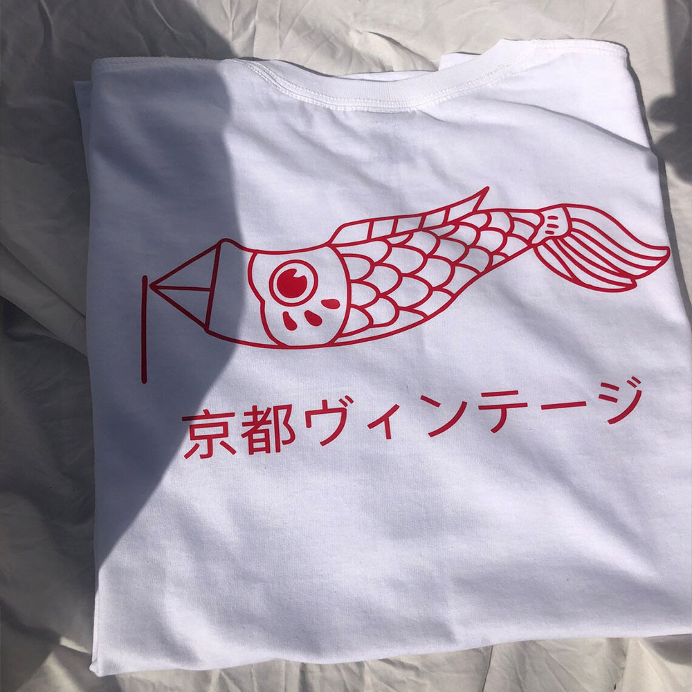 日本のユニセックススタイルの半袖Tシャツ,ヴィンテージ,白の - Vintage Fashion Kyoto のレビューと価格