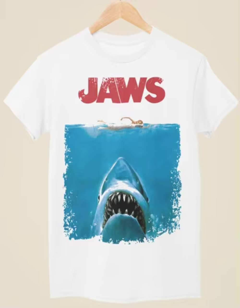 ジョーズの映画ポスターにインスパイアされたヴィンテージTシャ - Vintage Fashion Illustrations のレビューと価格
