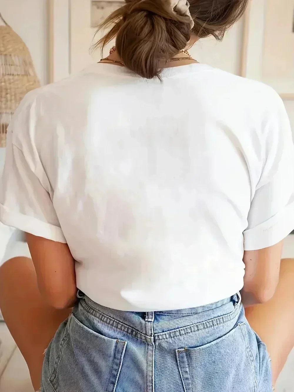 ジョーズの映画ポスターにインスパイアされたヴィンテージTシャ - Vintage Fashion Illustrations のレビューと価格