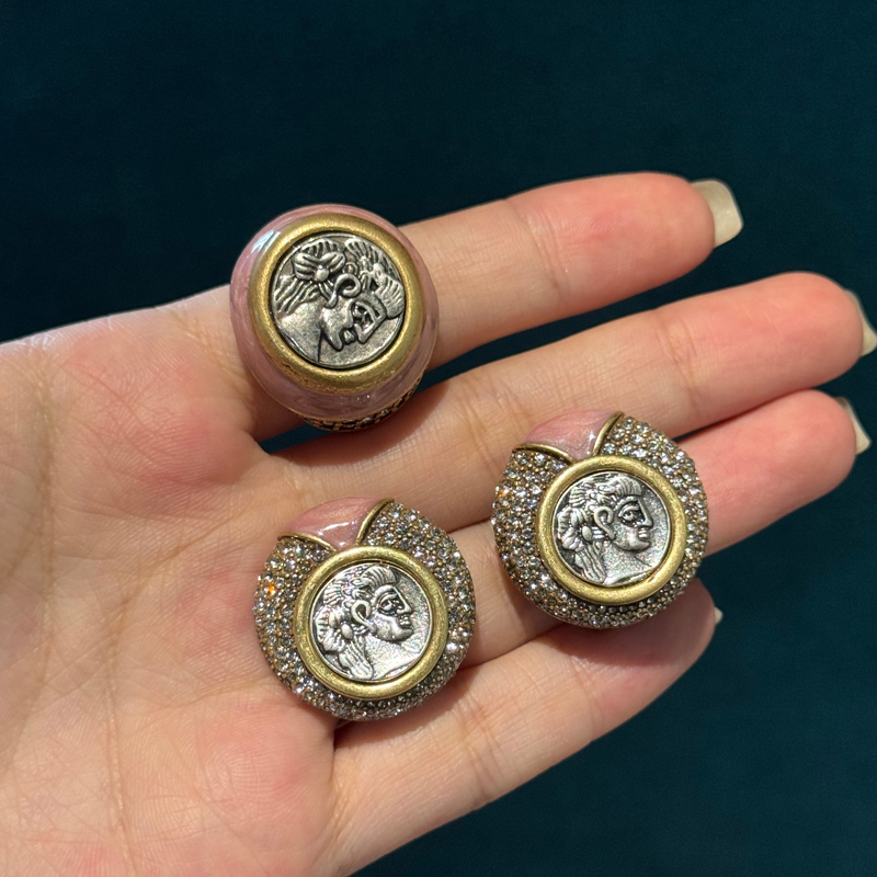 ヴィンテージアンティークコイン ピンクジュエリーセット ネッ - Vintage Fashion Old Money のレビューと価格